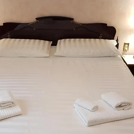 Terragni House Apartment *